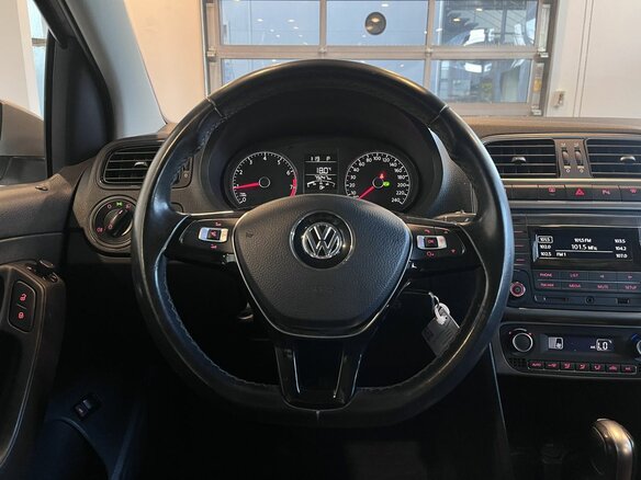 2019 Volkswagen Polo V Рестайлинг, серый, 1210000 рублей - вид 9