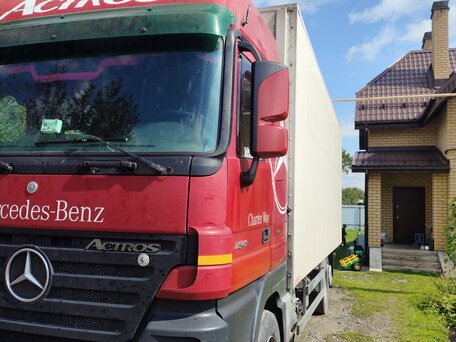 2007 Mercedes-Benz Actros, красный, 4000000 рублей, вид 2