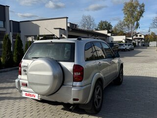 2004 Toyota RAV4 II (XA20) Рестайлинг, серебристый, 600000 рублей, вид 4