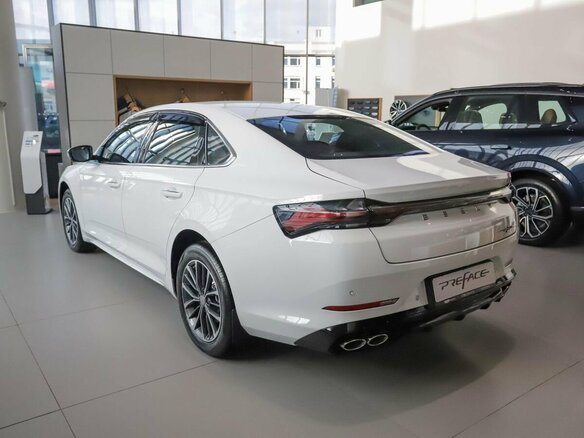 2026 Geely Preface I, белый - вид 1