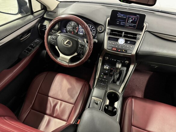 2020 Lexus NX 300 I Рестайлинг, чёрный, 3250000 рублей - вид 15