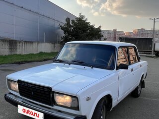 2004 Lada (ВАЗ) 2107, белый, 125000 рублей, вид 1