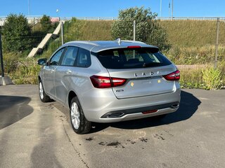2026 Lada (ВАЗ) Vesta SW I Рестайлинг (NG), серебристый, 1992000 рублей, вид 2