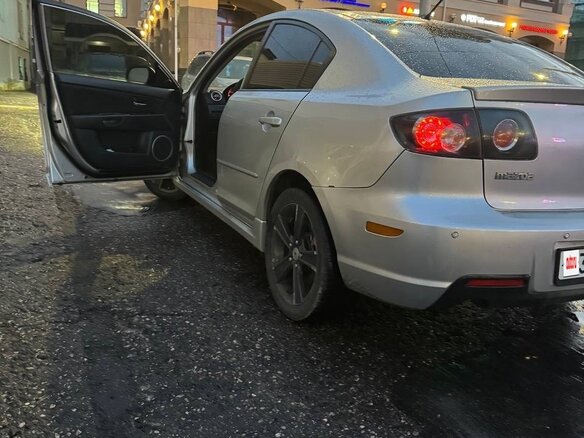 2008 Mazda 3 5-speed I (BK) Рестайлинг, серебристый, 460000 рублей - вид 4