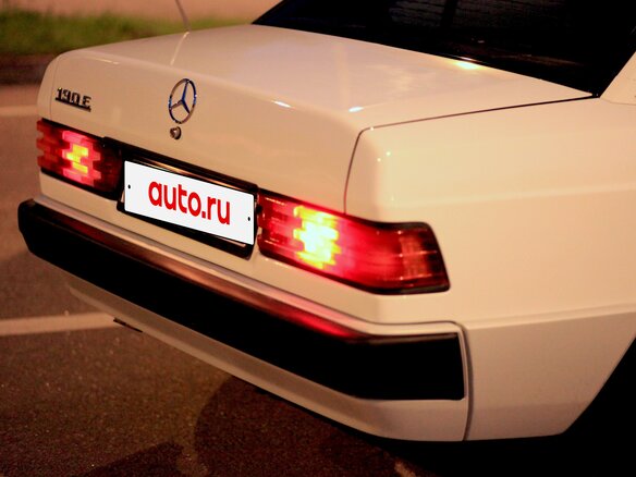 1992 Mercedes-Benz 190 (W201), белый, 850000 рублей - вид 10