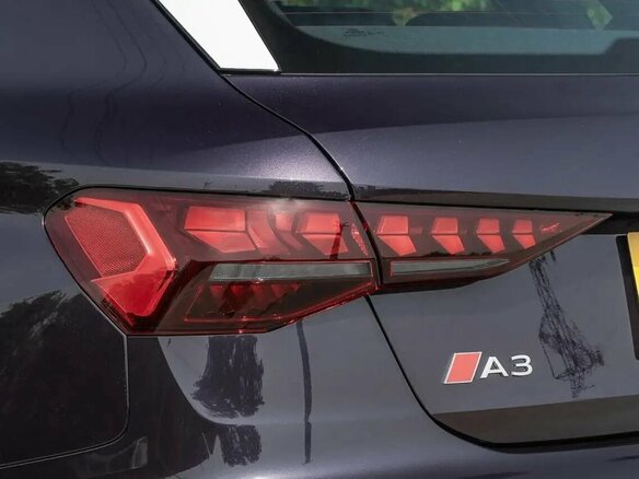2026 Audi A3 Sportback 35 TFSI IV (8Y) Рестайлинг, фиолетовый, 3630000 рублей - вид 6