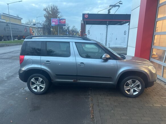 2011 Skoda Yeti I, серый, 690000 рублей - вид 13
