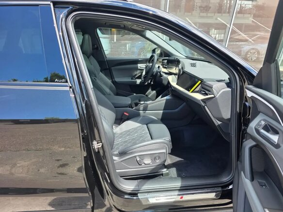 2026 Audi Q5 40 TFSI III (GU), чёрный, 5890000 рублей - вид 3