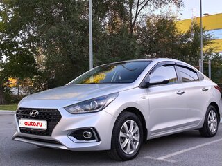2018 Hyundai Solaris II, серебристый, 1500000 рублей, вид 1