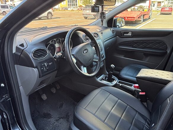 2008 Ford Focus II Рестайлинг, чёрный, 430000 рублей - вид 12