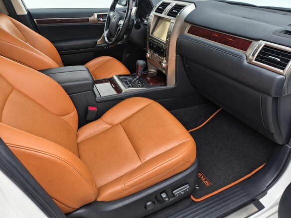 2016 Lexus GX 460 II Рестайлинг, белый, 6499000 рублей - вид 18