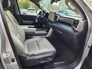 2022 Toyota Sequoia III, серый, 9000000 рублей, вид 4