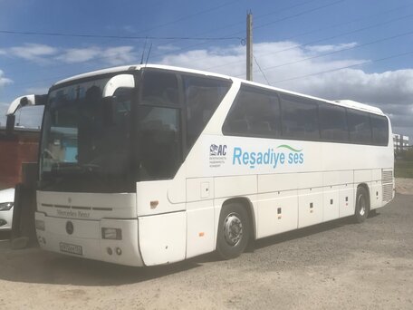 2004 Mercedes-Benz Tourismo, белый, 2700000 рублей, вид 1