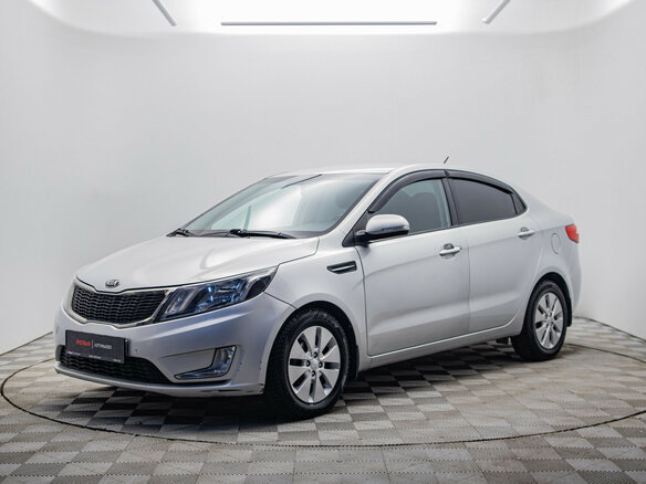 2014 Kia Rio 4-speed III, серый