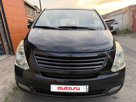 2010 Hyundai Grand Starex I, чёрный, вид 3