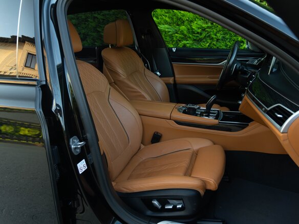 2019 BMW 7 серии Long 740Li xDrive VI (G11/G12) Рестайлинг, чёрный, 5198000 рублей - вид 10