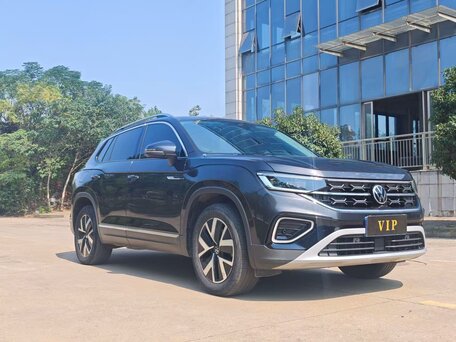 2023 Volkswagen Tayron I Рестайлинг, чёрный, 2500000 рублей, вид 1