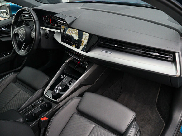 2020 Audi A3 Sportback 35 TFSI IV (8Y), синий, 2690000 рублей - вид 6
