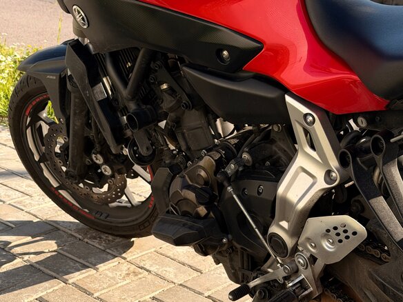 2015 Yamaha MT-07 (FZ-07), красный, 480000 рублей - вид 7