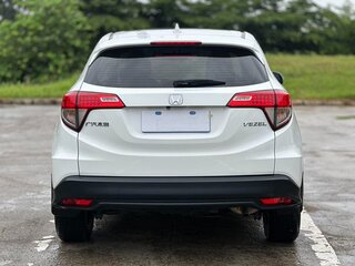 2021 Honda Vezel I Рестайлинг, белый, 1541000 рублей, вид 5