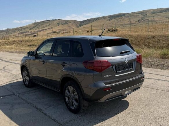 2025 Suzuki Vitara II Рестайлинг, серый, 3500000 рублей - вид 4