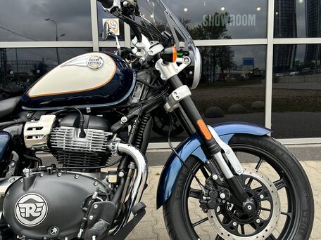 2026 Royal Enfield Super Meteor, пурпурный, 792000 рублей, вид 3