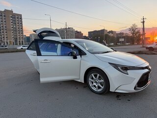 2019 Toyota Corolla XII (E210), белый, 2200000 рублей, вид 3