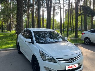 2014 Hyundai Solaris I Рестайлинг, белый, 530000 рублей, вид 4