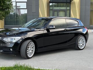 2013 BMW 1 серии 116i II (F20/F21), чёрный, 990000 рублей, вид 1
