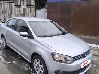 2012 Volkswagen Polo V, серебристый, 800000 рублей, вид 2