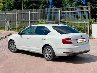 2019 Skoda Octavia III (A7) Рестайлинг, белый, 950000 рублей, вид 4