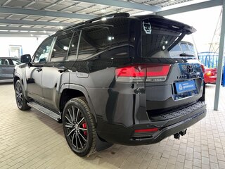 2023 Toyota Land Cruiser 300 Series, чёрный, 11999000 рублей, вид 3