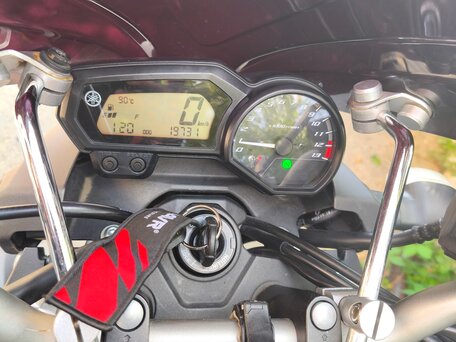 2013 Yamaha XJ6 (FZ6R), чёрный, 480000 рублей, вид 5