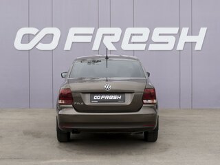 2020 Volkswagen Polo V Рестайлинг, коричневый, 949000 рублей, вид 4