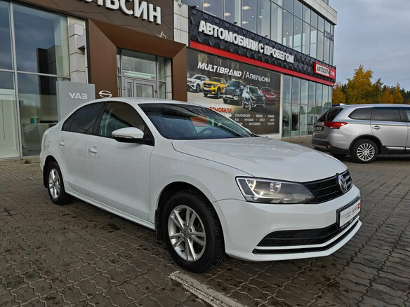 2016 Volkswagen Jetta VI Рестайлинг, белый - вид 4