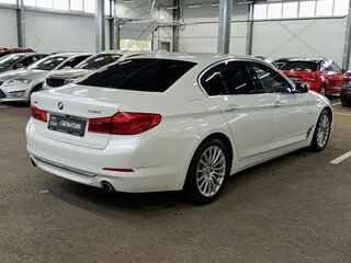 2017 BMW 5 серии 530i xDrive VII (G30/G31/G38), белый, 3150000 рублей, вид 5
