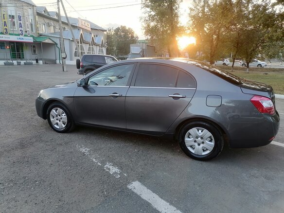 2013 Geely Emgrand EC7, серебристый, 380000 рублей - вид 5