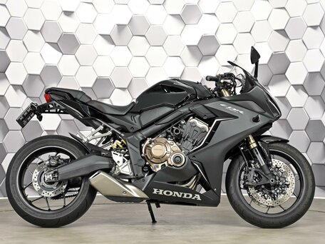 2022 Honda CBR 650R, чёрный, 999000 рублей, вид 4