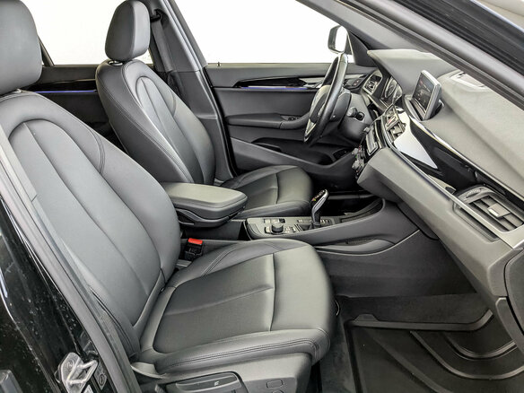 2021 BMW X1 20i xDrive II (F48) Рестайлинг, чёрный, 3450000 рублей - вид 22