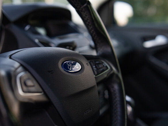 2017 Ford Focus III Рестайлинг, белый, 1400000 рублей - вид 15