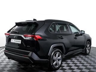2021 Toyota RAV4 V (XA50), чёрный, 2698000 рублей, вид 5