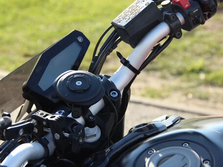 2018 Yamaha MT-09 (FZ-09), чёрный, 750000 рублей, вид 4