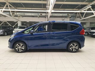 2017 Honda Freed II, синий, 1750000 рублей, вид 4