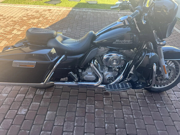 2009 Harley-Davidson Electra Glide, чёрный, 1035000 рублей - вид 5