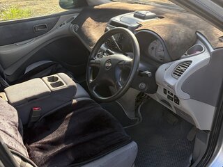 1999 Nissan Tino, серебристый, 220000 рублей, вид 5