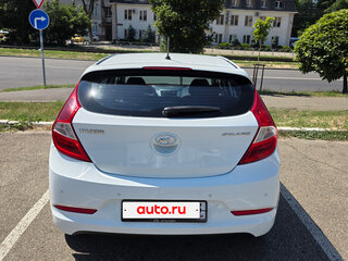 2015 Hyundai Solaris I Рестайлинг, белый, 1100000 рублей, вид 5