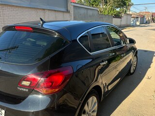 2012 Opel Astra J Рестайлинг, чёрный, 490000 рублей, вид 3