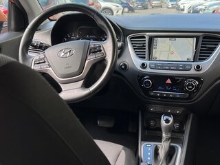 2018 Hyundai Solaris II, оранжевый, 1490000 рублей, вид 5