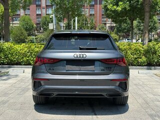 2023 Audi A3 Sportback 35 TFSI IV (8Y), серебристый, 1850100 рублей, вид 5