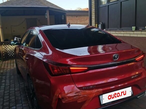 2023 Changan Eado Plus I, красный, 2700000 рублей - вид 3